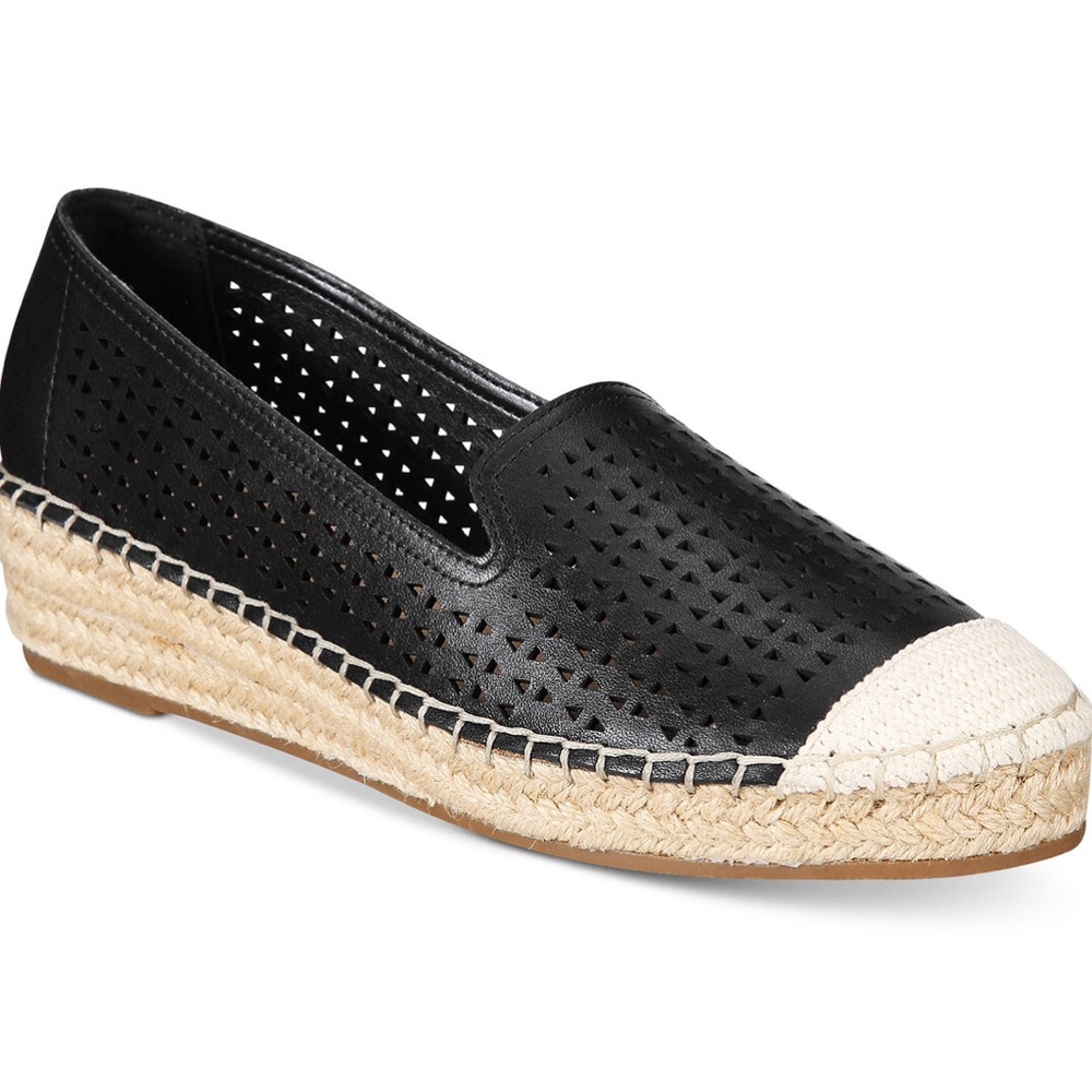 Women’s Bella Vita Flats Size 8WW